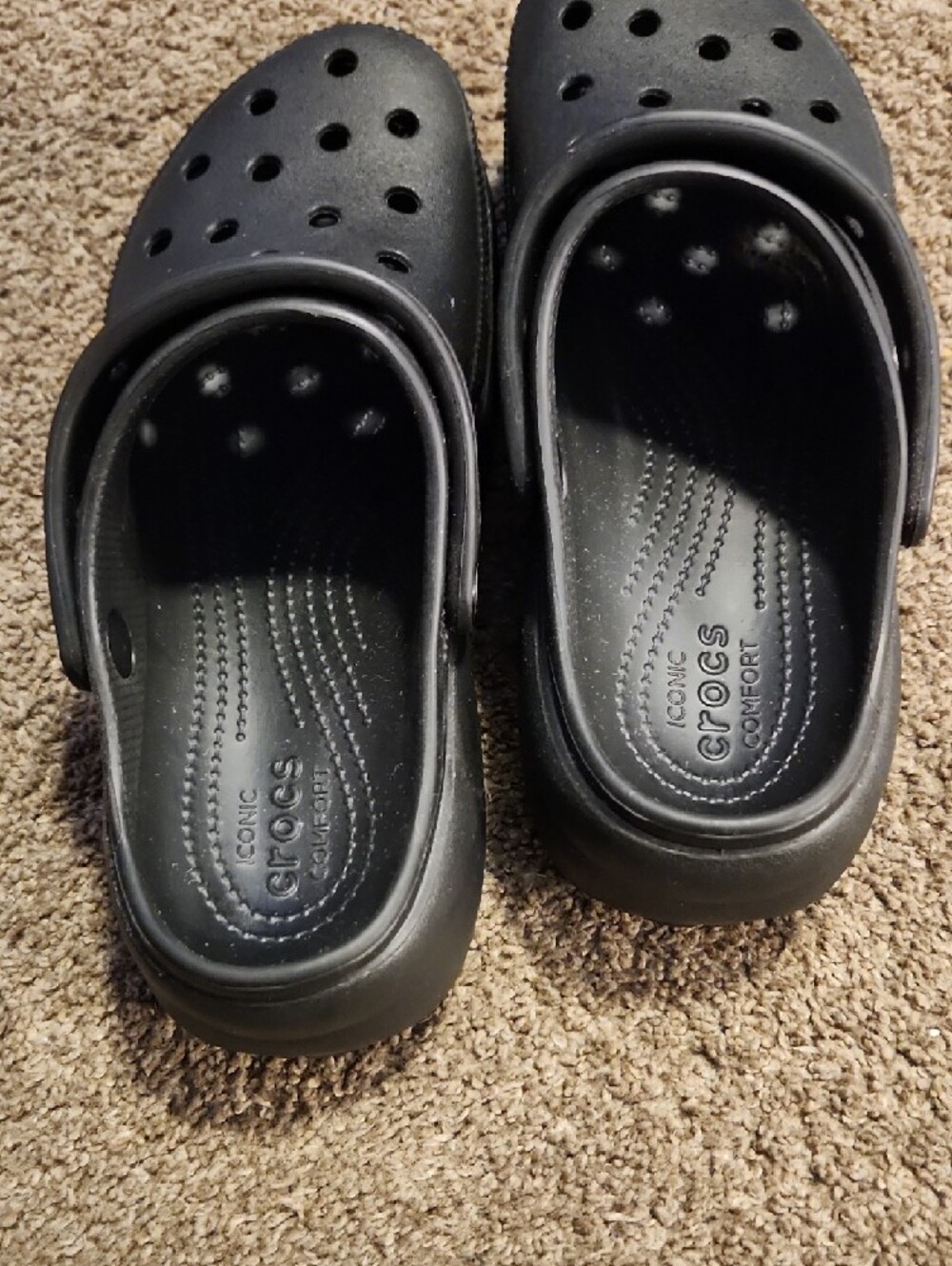 CROCS Classic Clog in Black - Picture 6 of 7